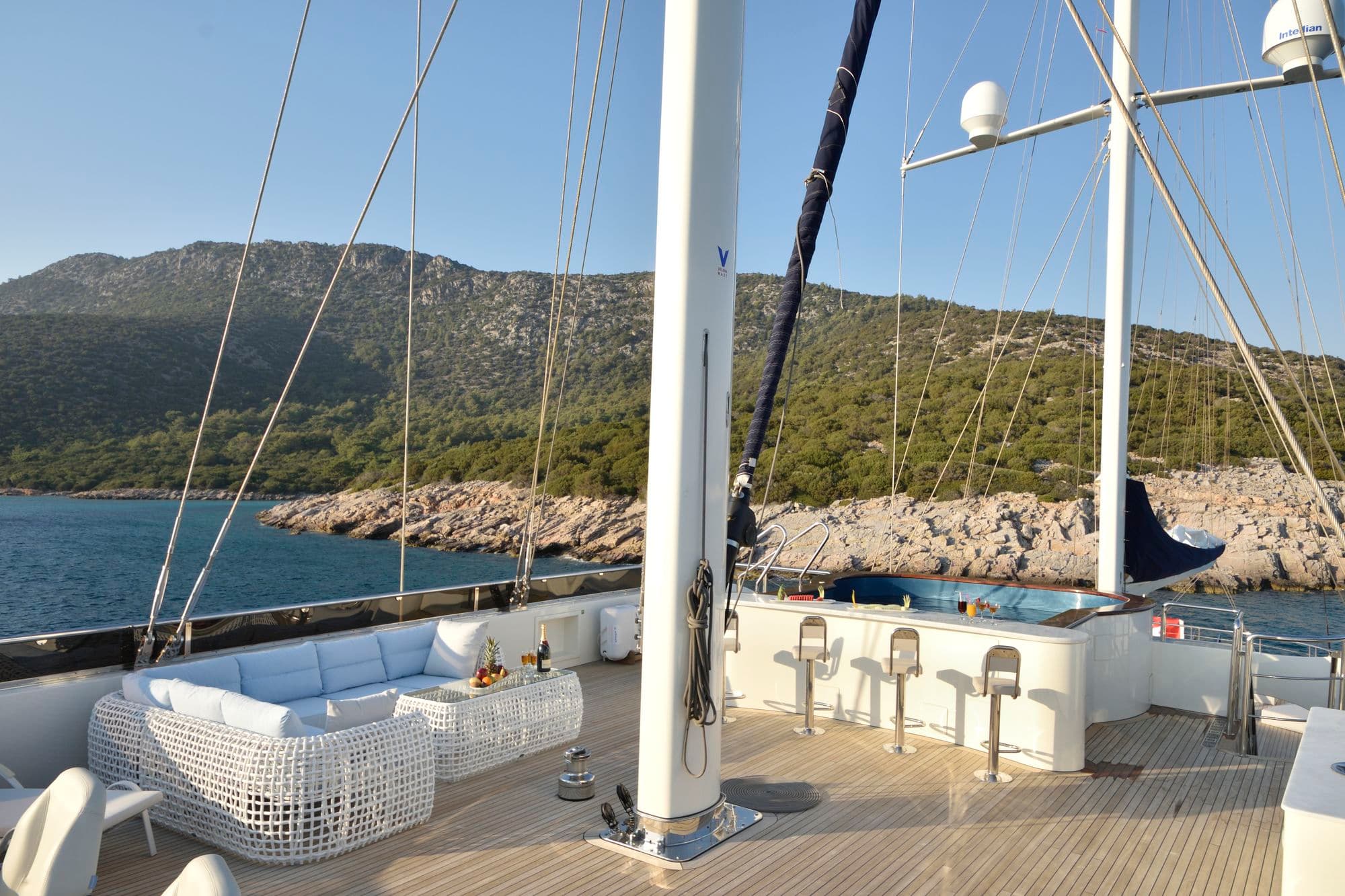 Wicker seating group on the flybridge deck