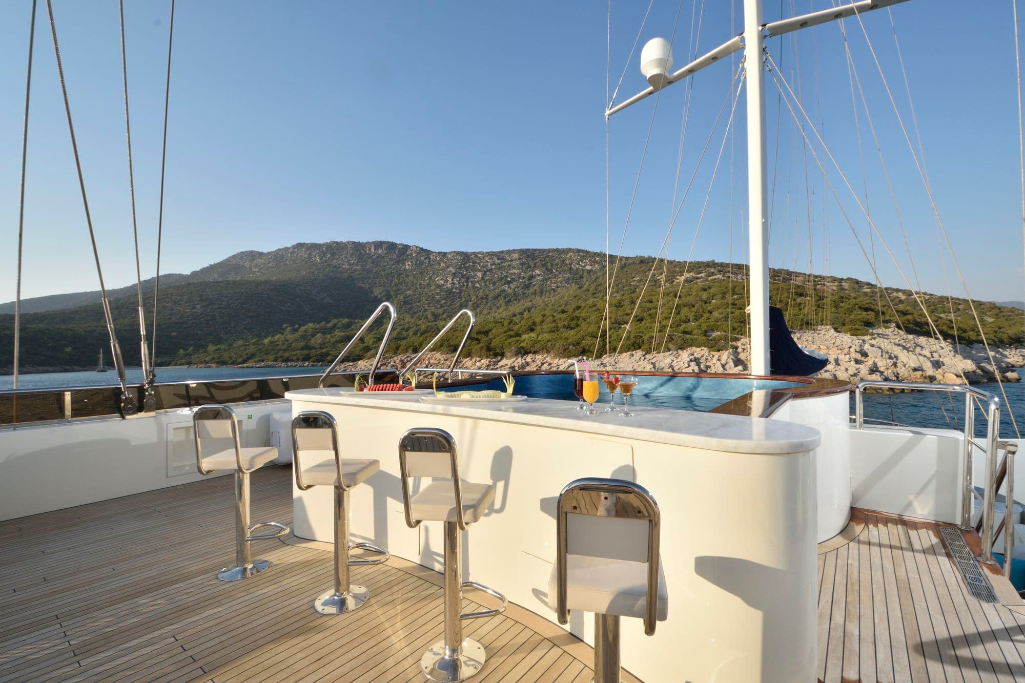 Bar and stools on the flybridge deck