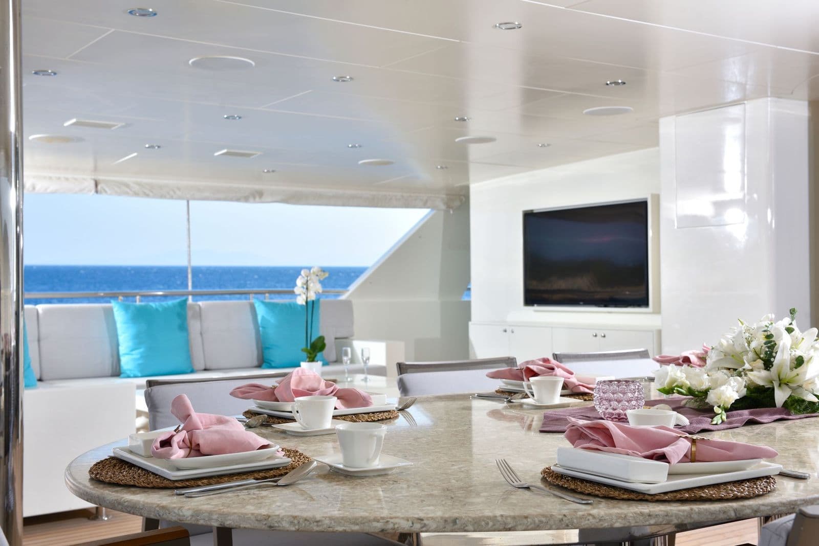 Breakfast table set in the sky lounge