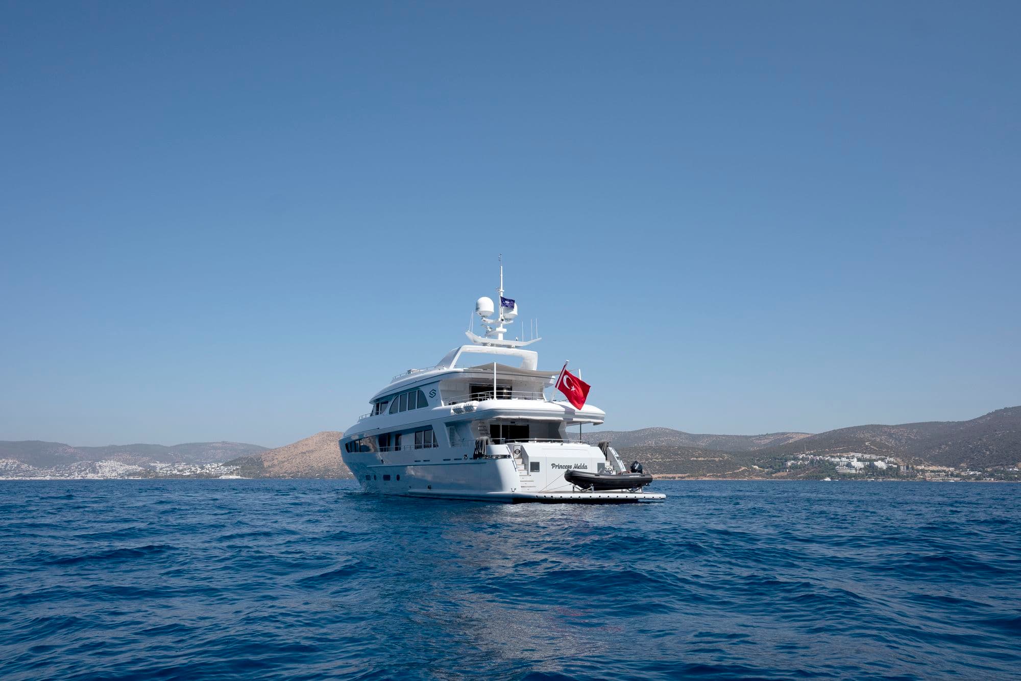 M/Y PRINCESS MELDA on the open sea