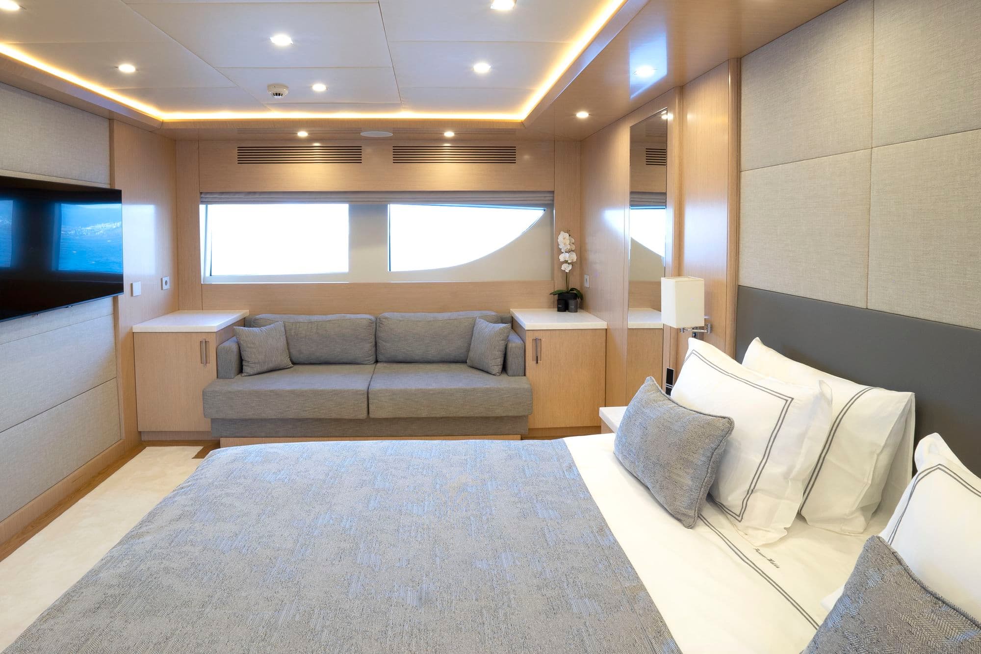 Seating corner of the main deck master cabin