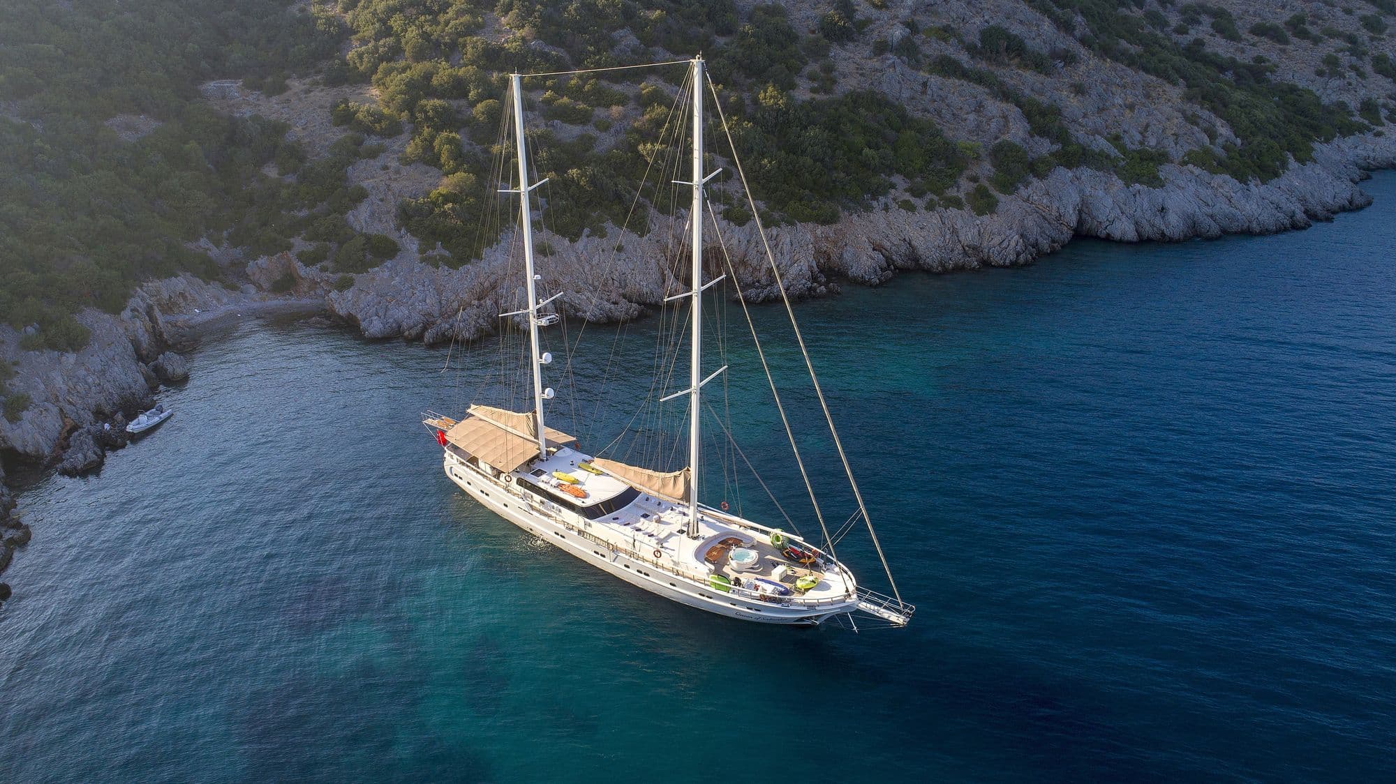Queen of Salmakis in a green bay, from the air