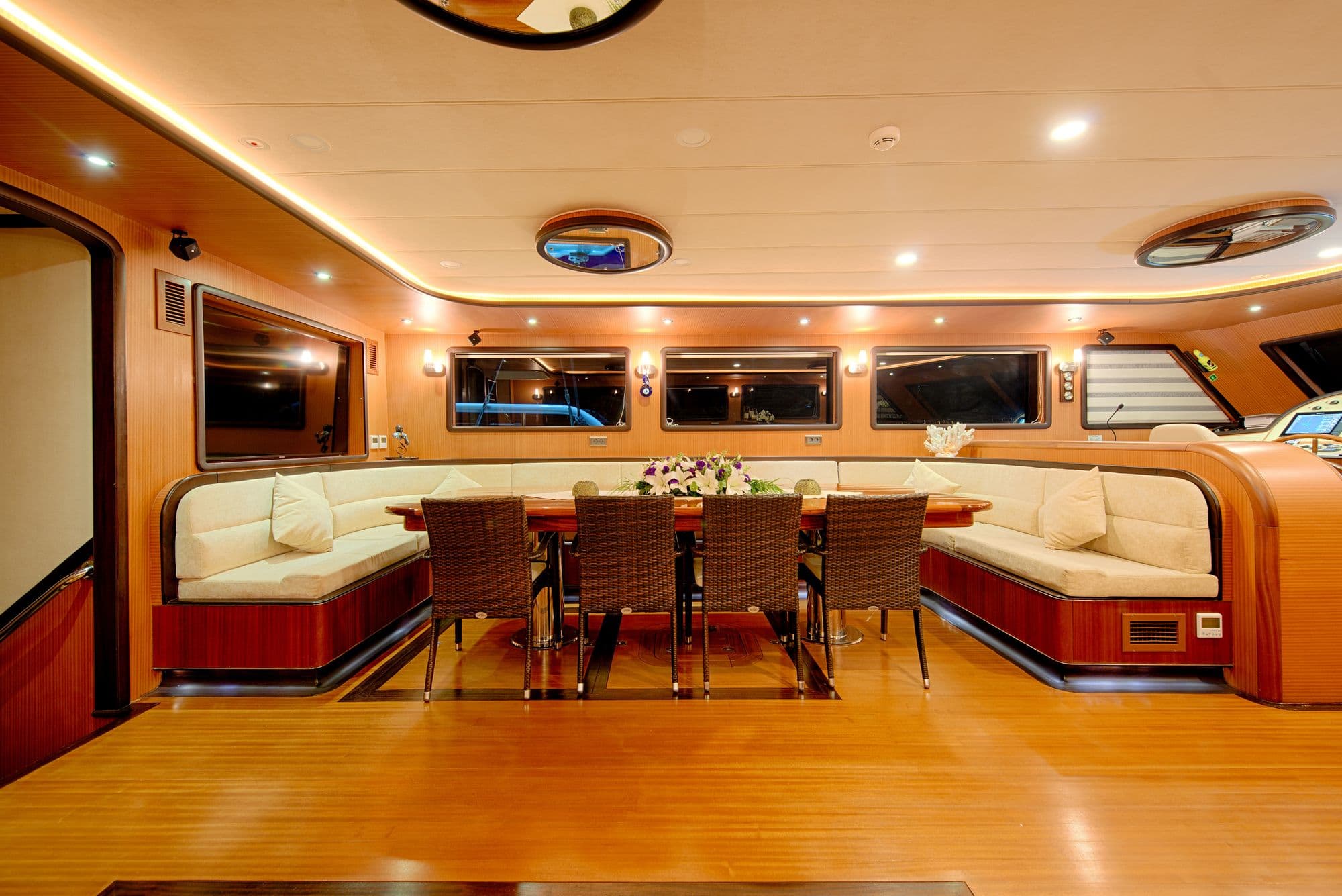 Dining table in the saloon