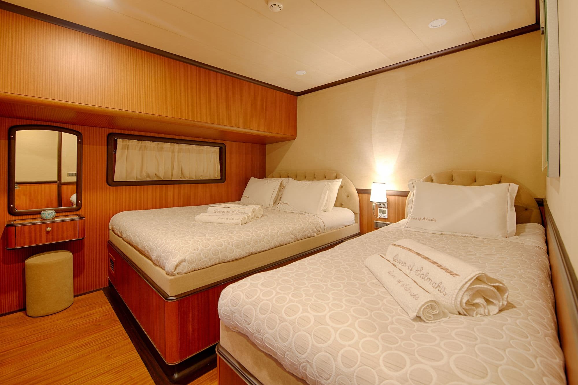 Triple cabin with one double and one single bed