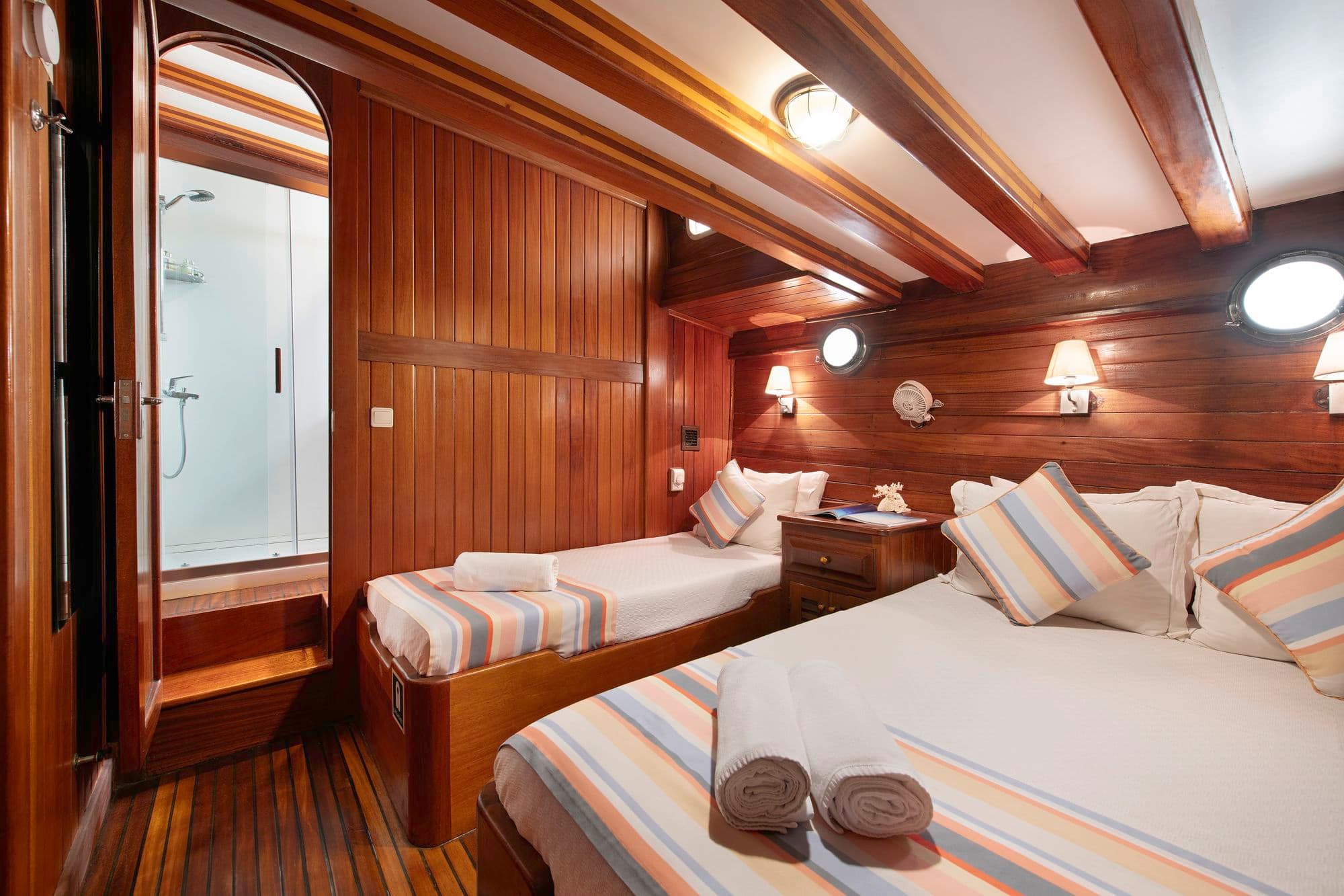Triple cabin with private shower